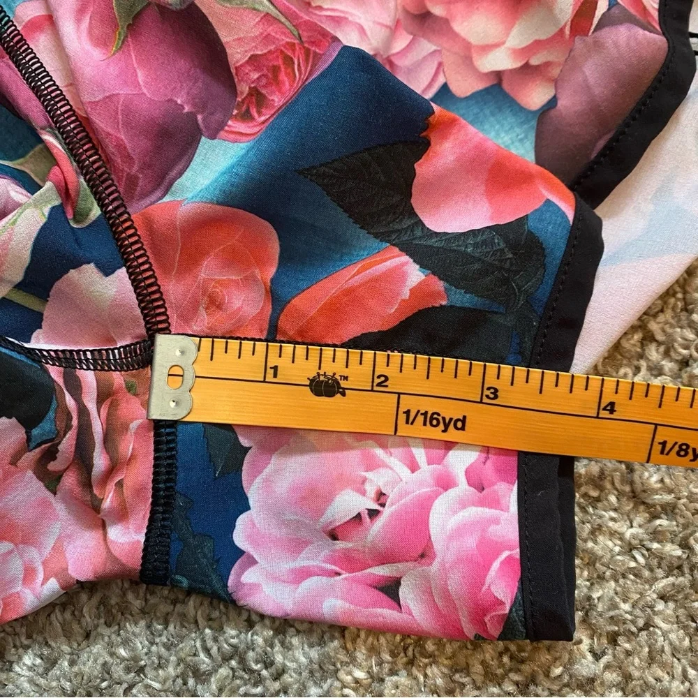 Floral Tracker Shorts